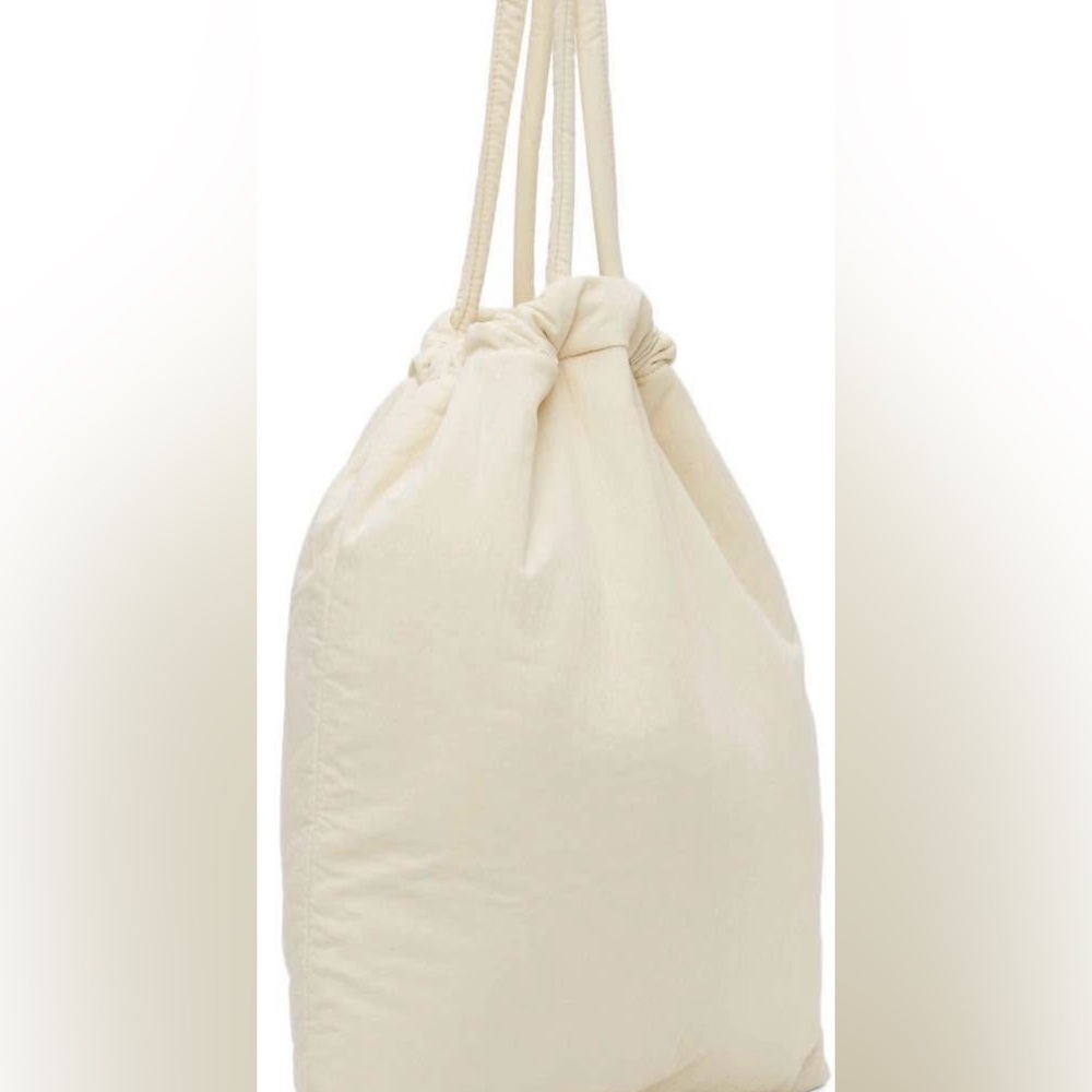 Amomento Cream Tote Bag